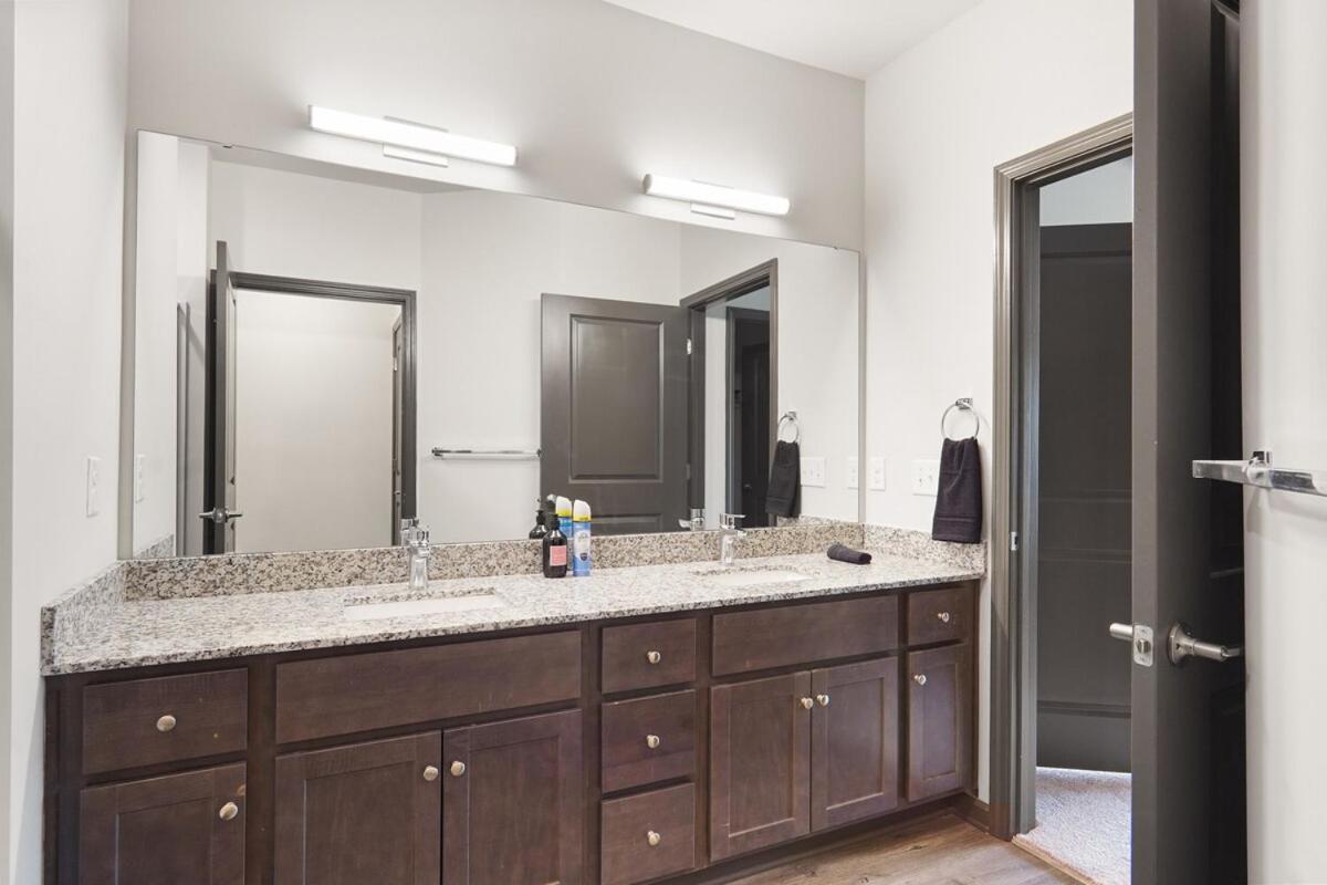Luxurious King 3br In North Raleigh! Apartment Raleigh