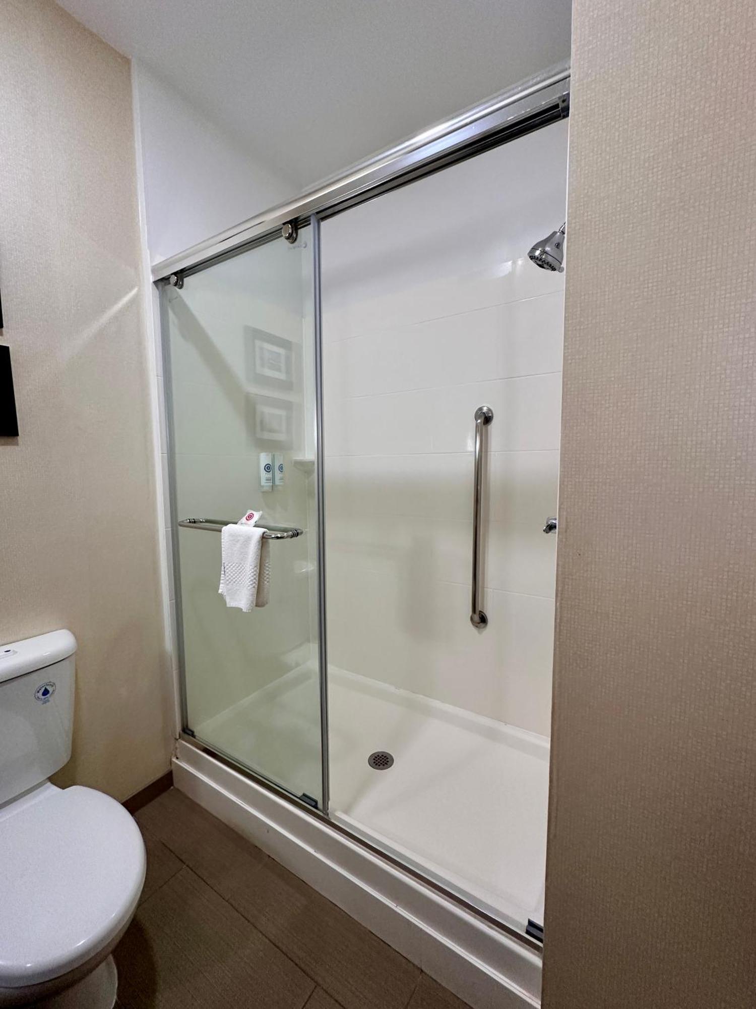 Comfort Walnut Creek 2*
