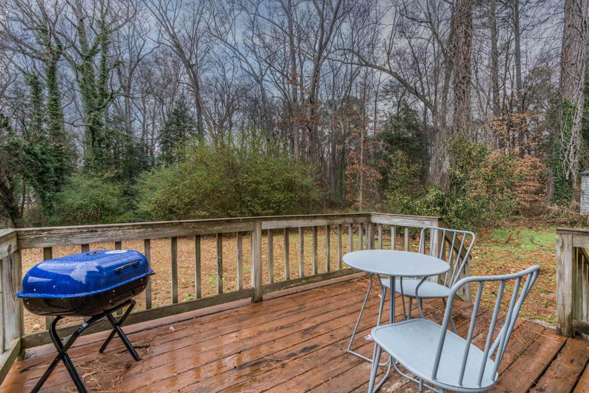 Near Parks Trails & Downtown Retreat * Raleigh