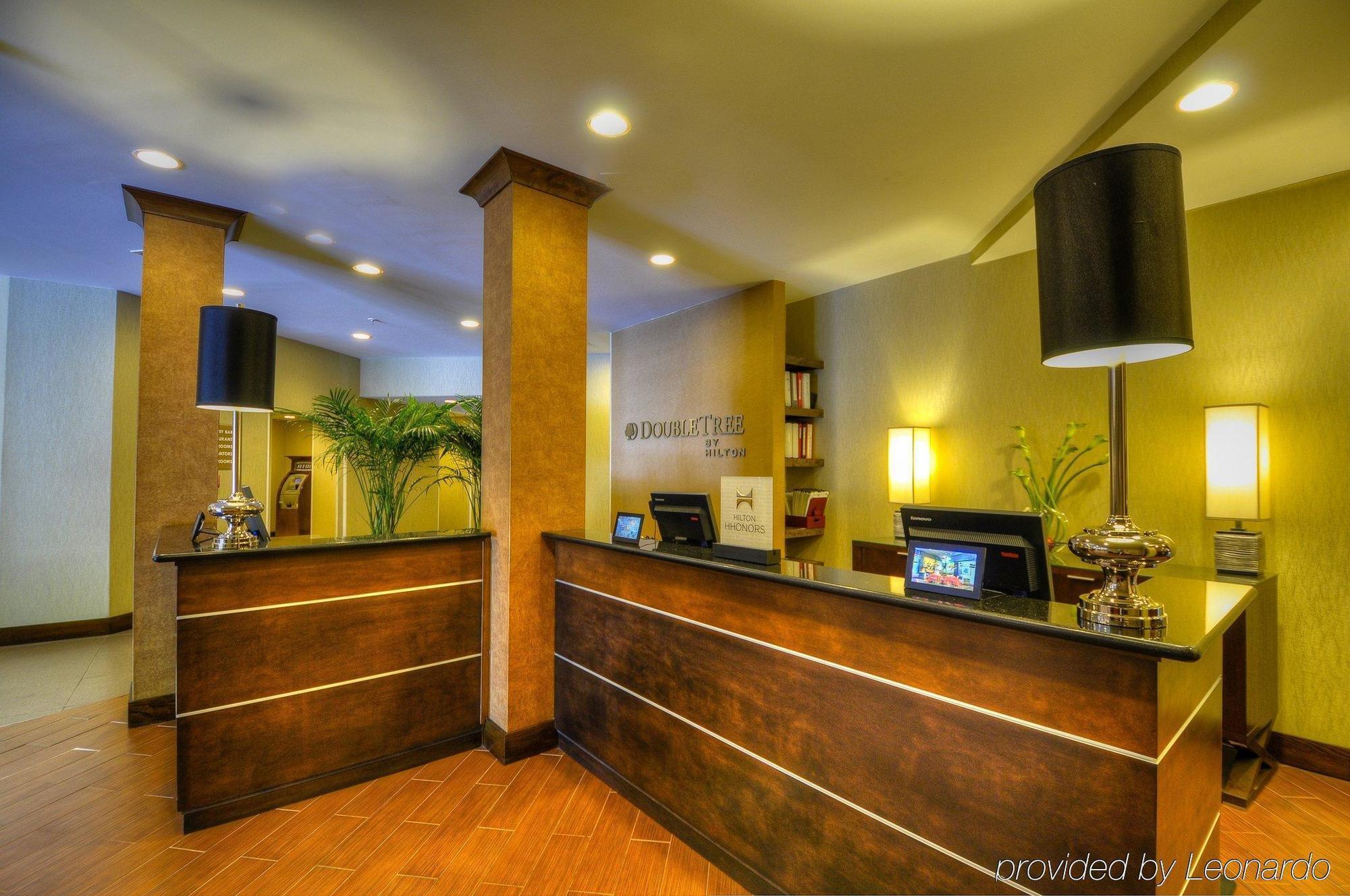 Hotel Doubletree By Hilton - Brownstone - 3*