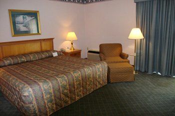 Surestay By Western North Downtown Hotel Raleigh