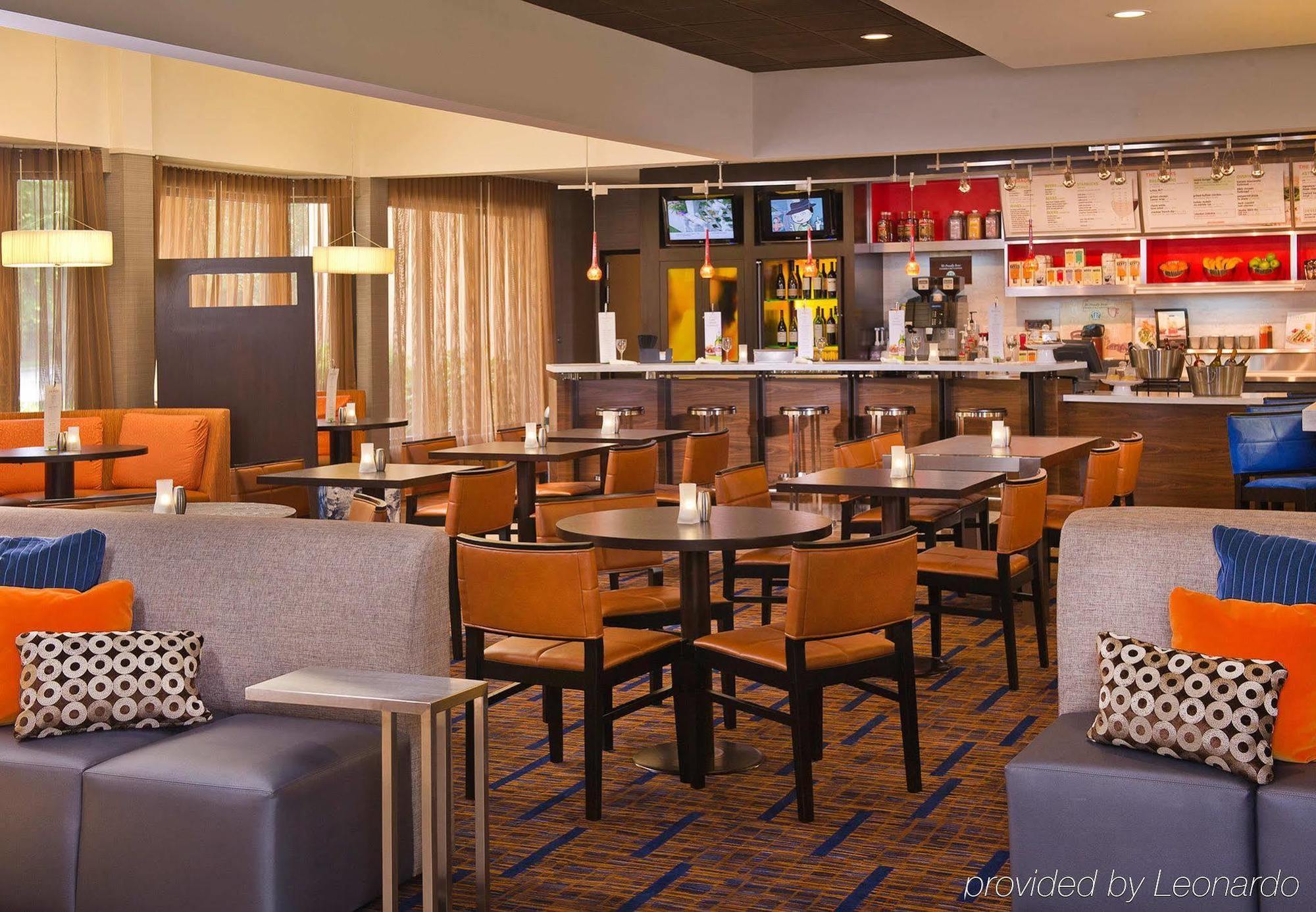 Courtyard By Marriott Midtown 3*