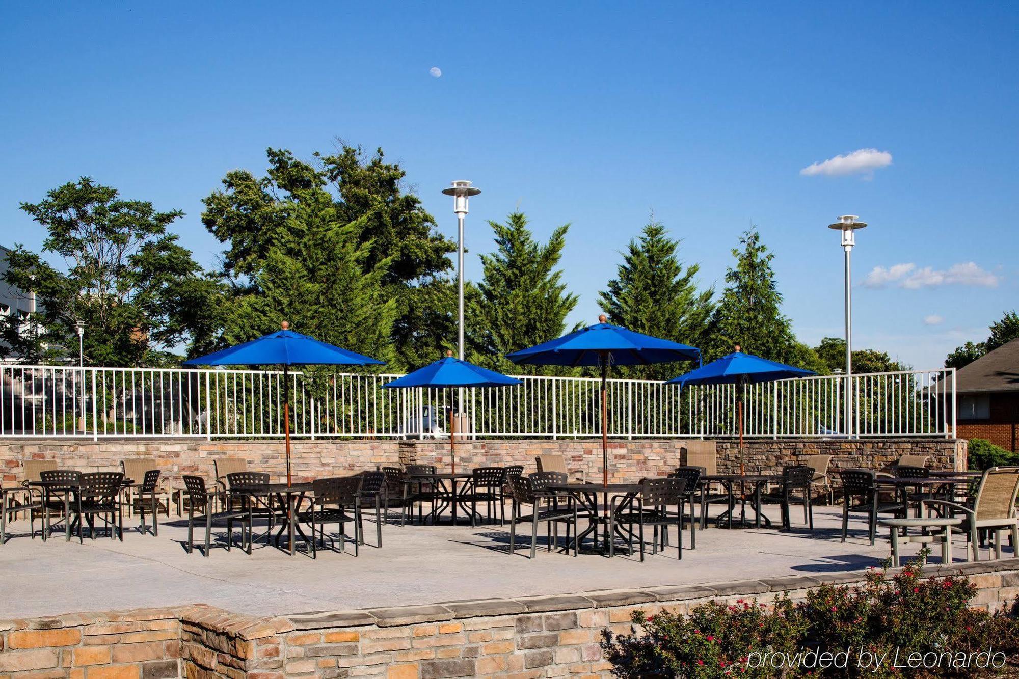 Doubletree By Hilton - Brownstone - Hotel 3*
