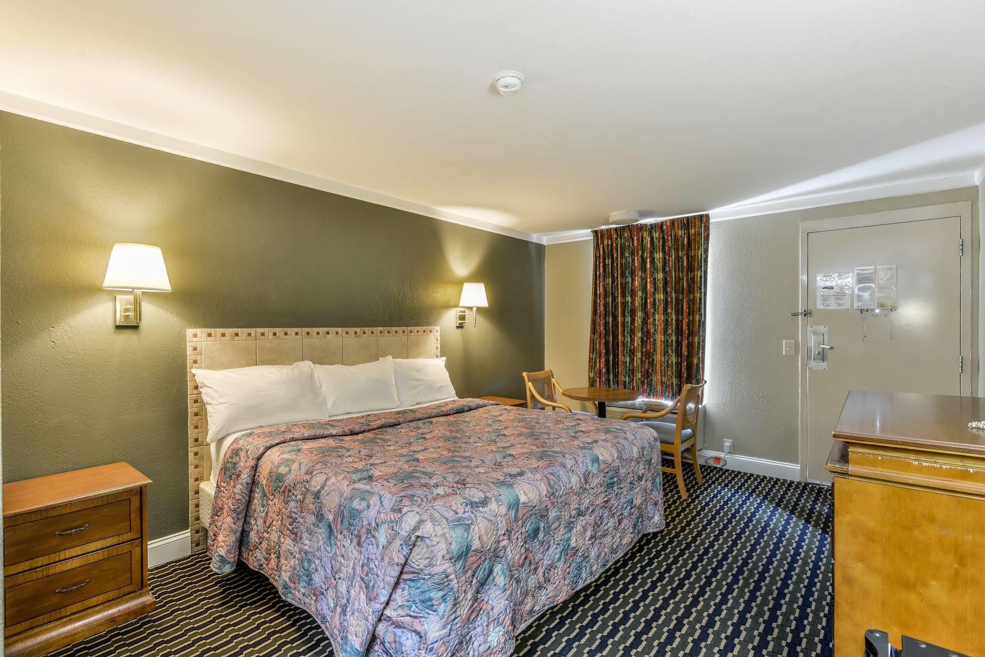 Motel Wake Raleigh