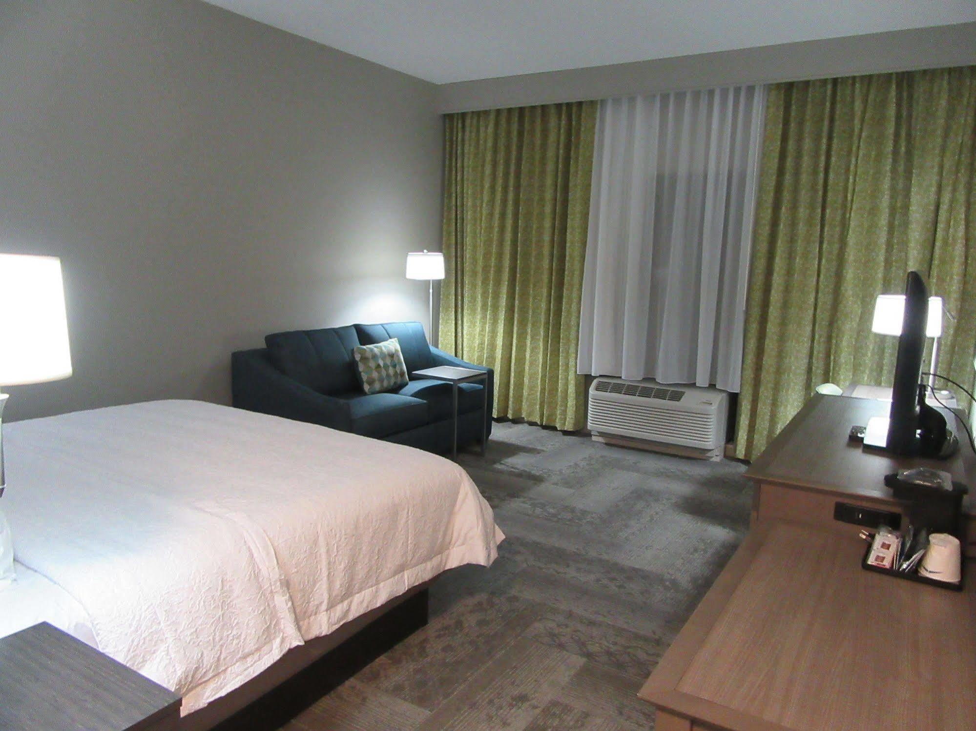 Hotel Hampton & By Hilton Knightdale