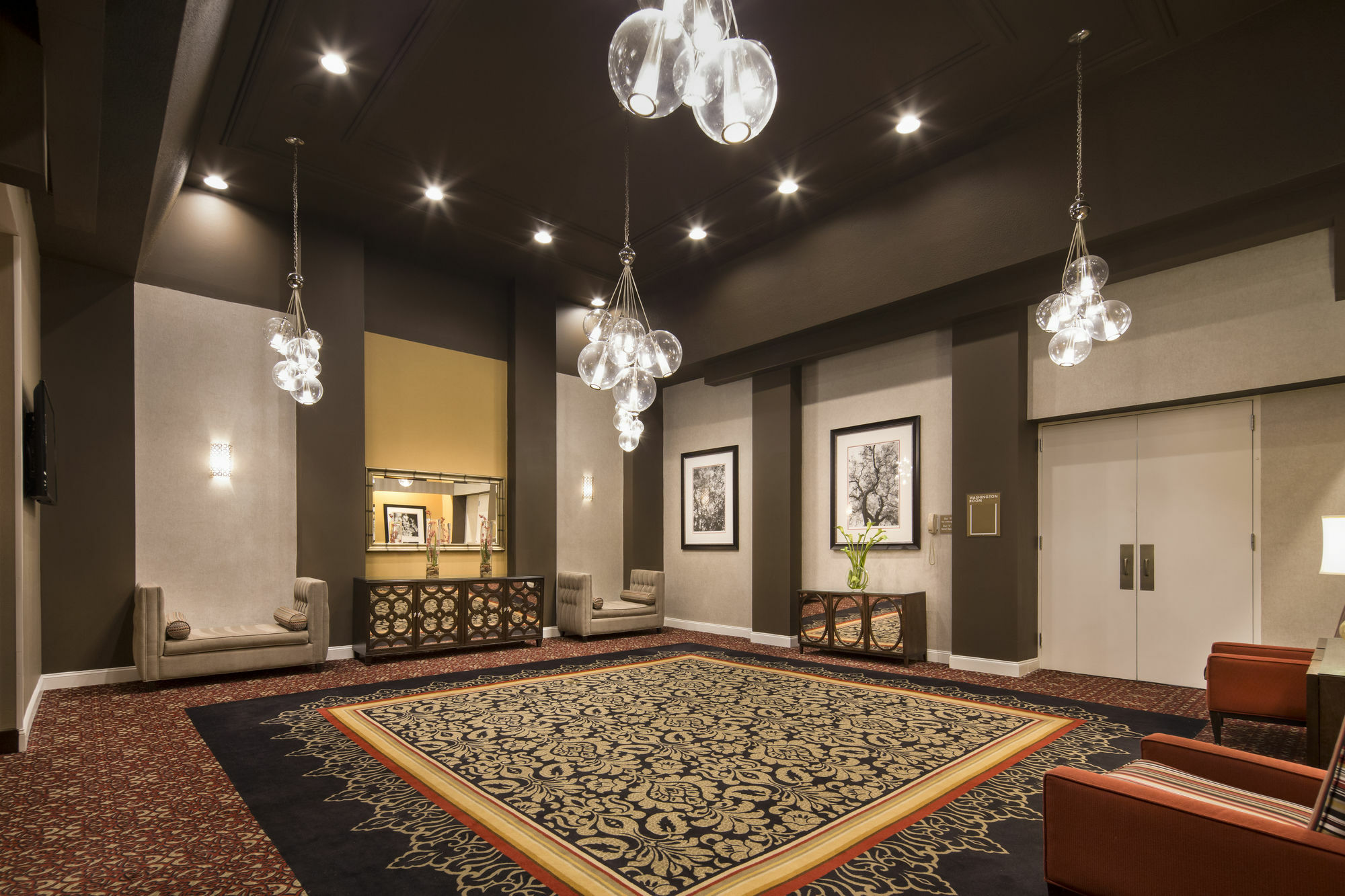 Doubletree By Hilton - Brownstone - Hotel
