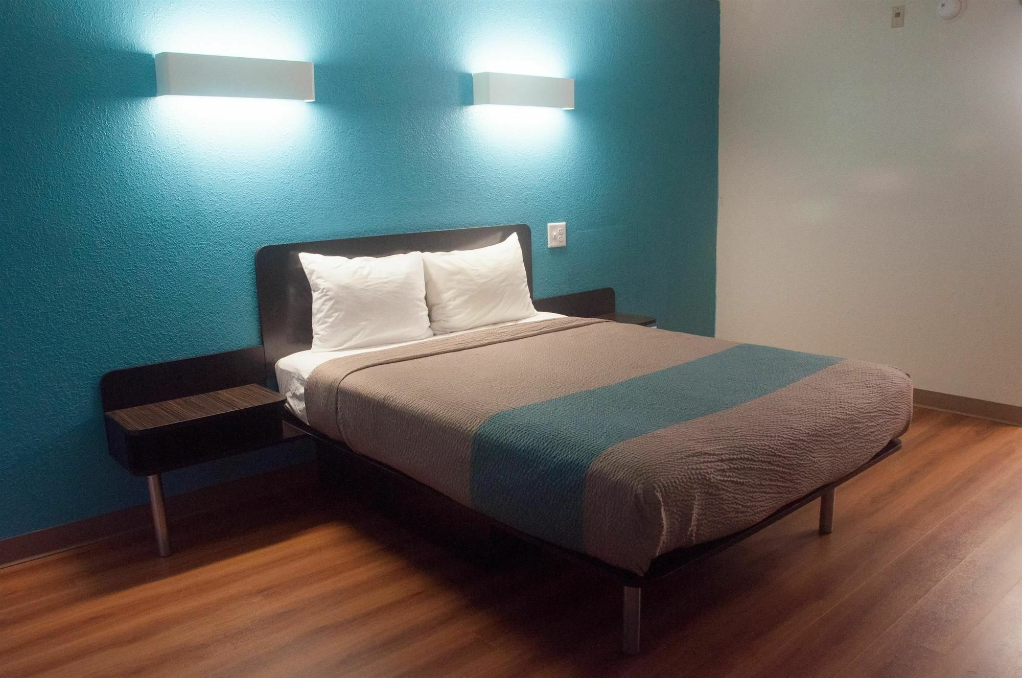 Hotel 6-raleigh, Nc - North Raleigh