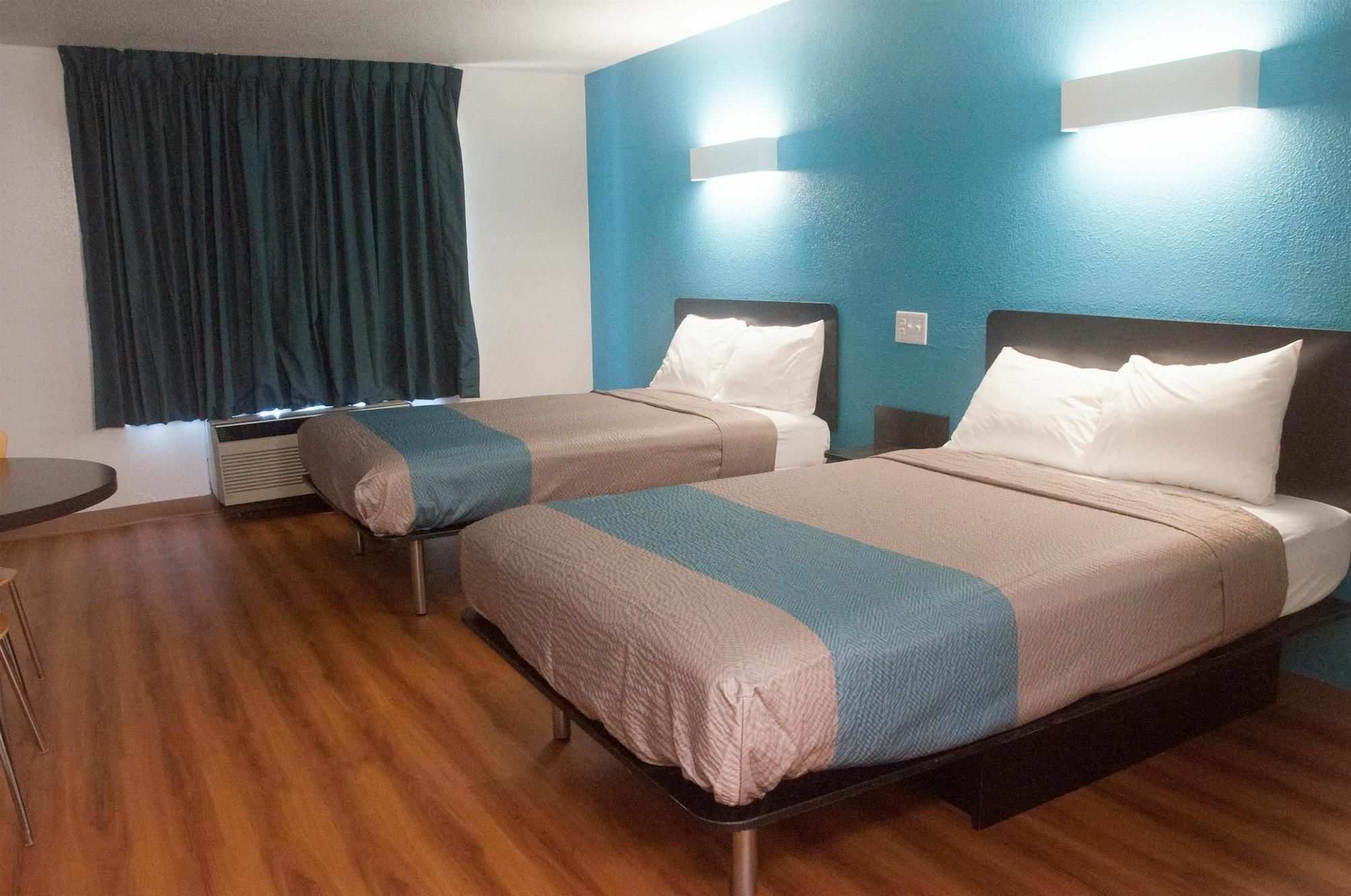 Hotel 6-raleigh, Nc - North 2*