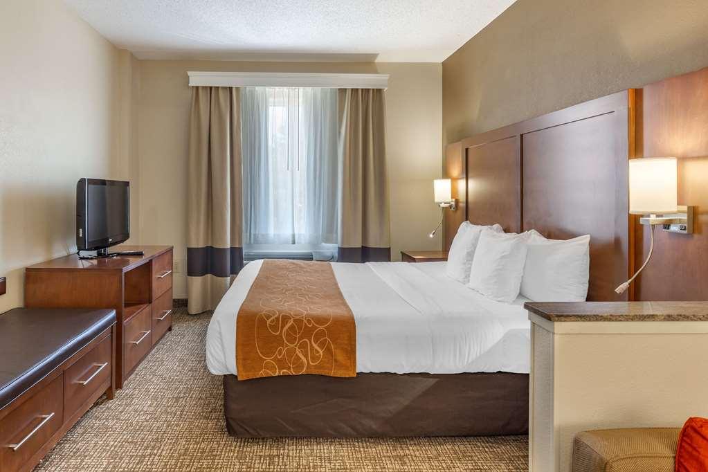 Comfort Walnut Creek Hotel