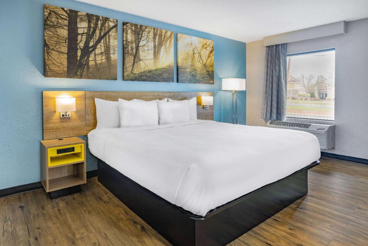 Days By Wyndham Glenwood-crabtree Raleigh