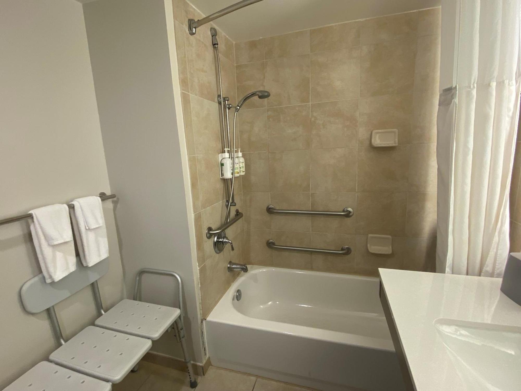 Wingate By Wyndham State Arena Raleigh/cary Hotel
