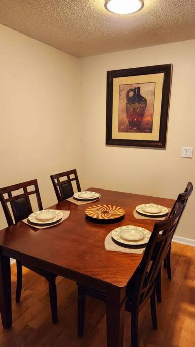 Spacious Townhome *