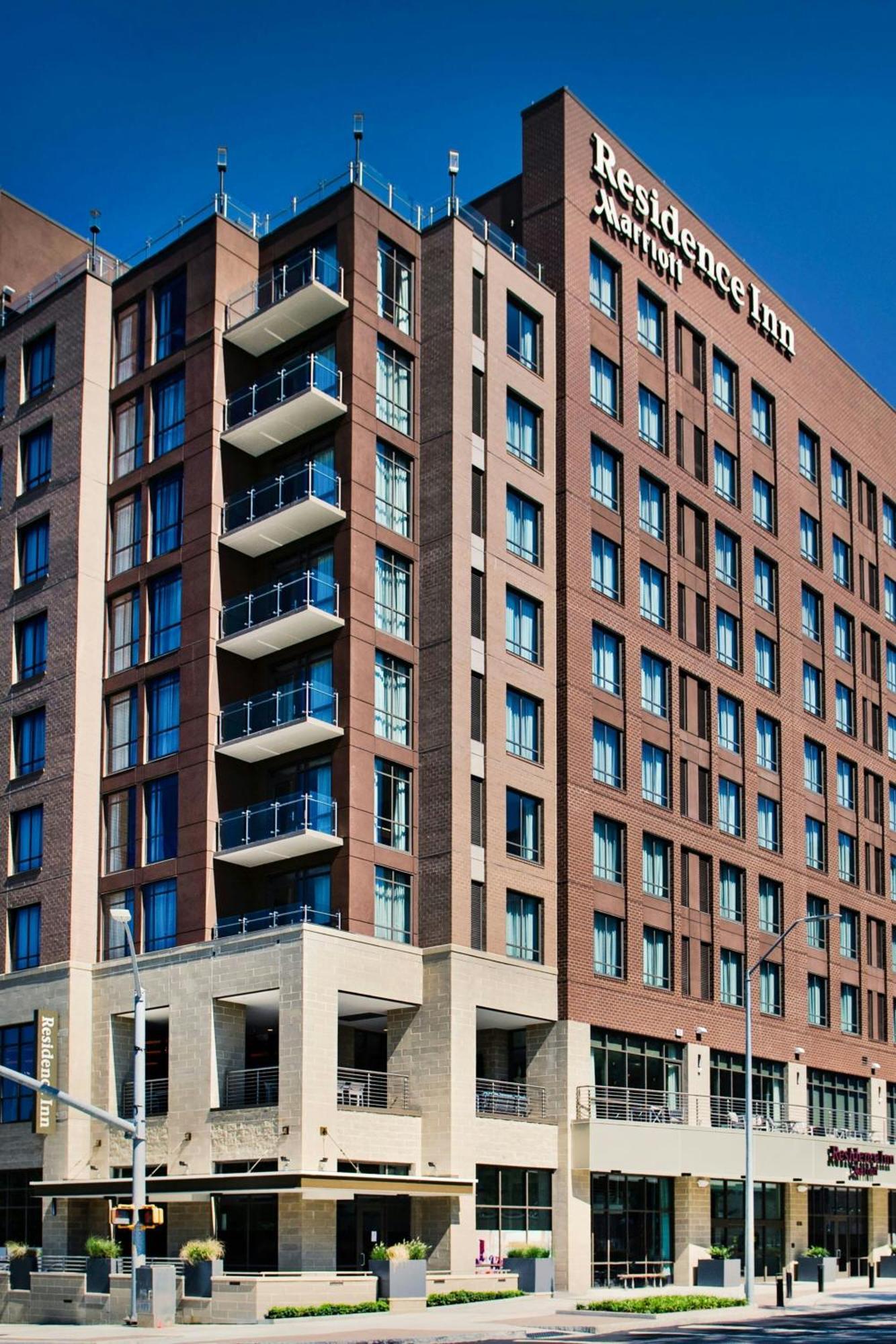 Hotel By Marriott Downtown 2*