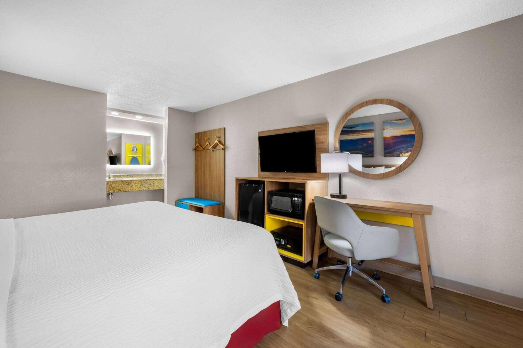 Days By Wyndham Midtown 2* Raleigh