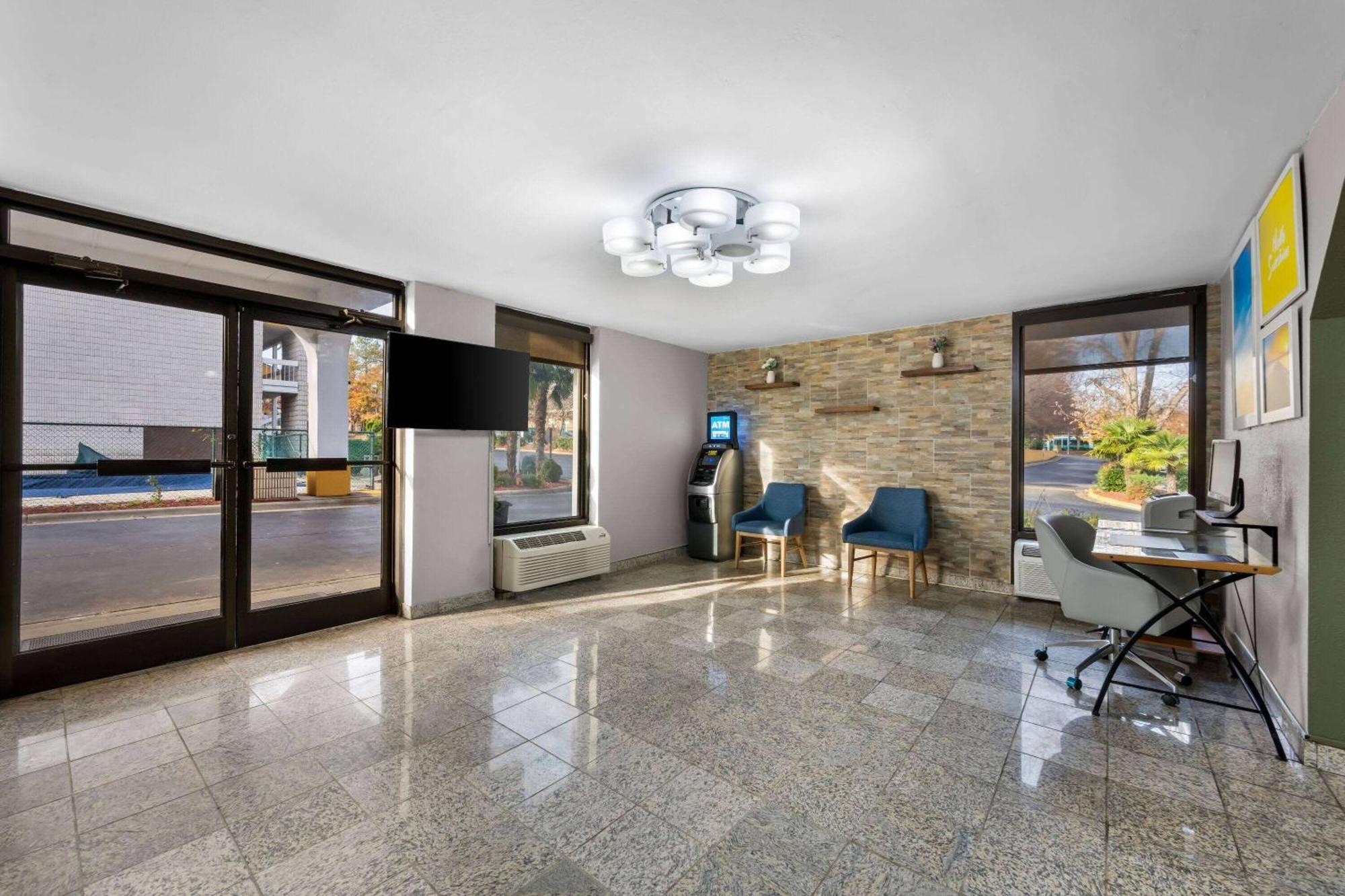 Motel Days By Wyndham Midtown