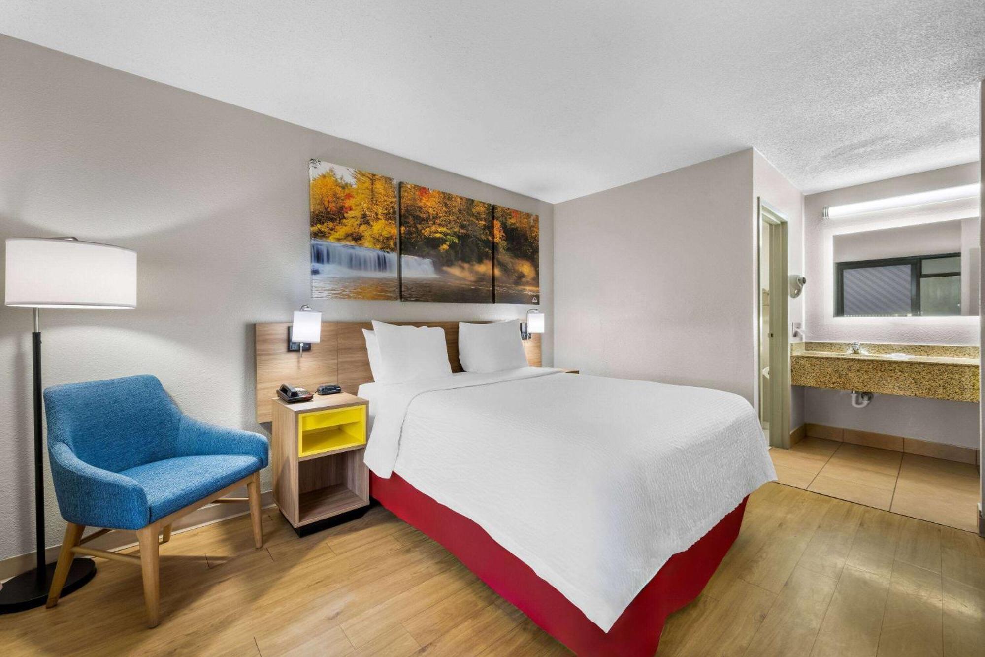 Days By Wyndham Midtown 2*