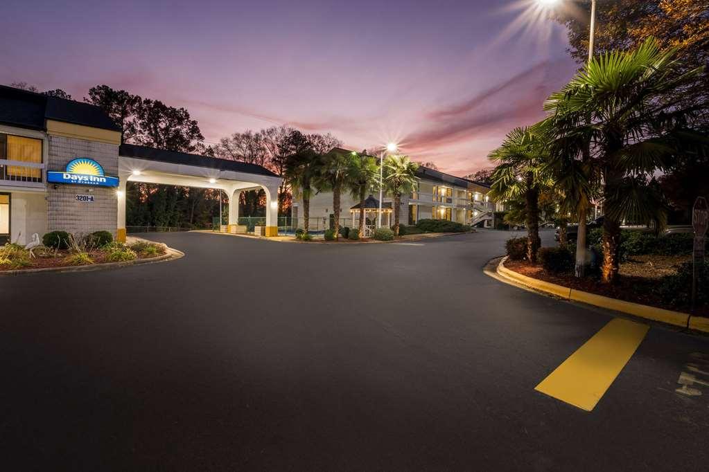 Days By Wyndham Midtown Motel 2*