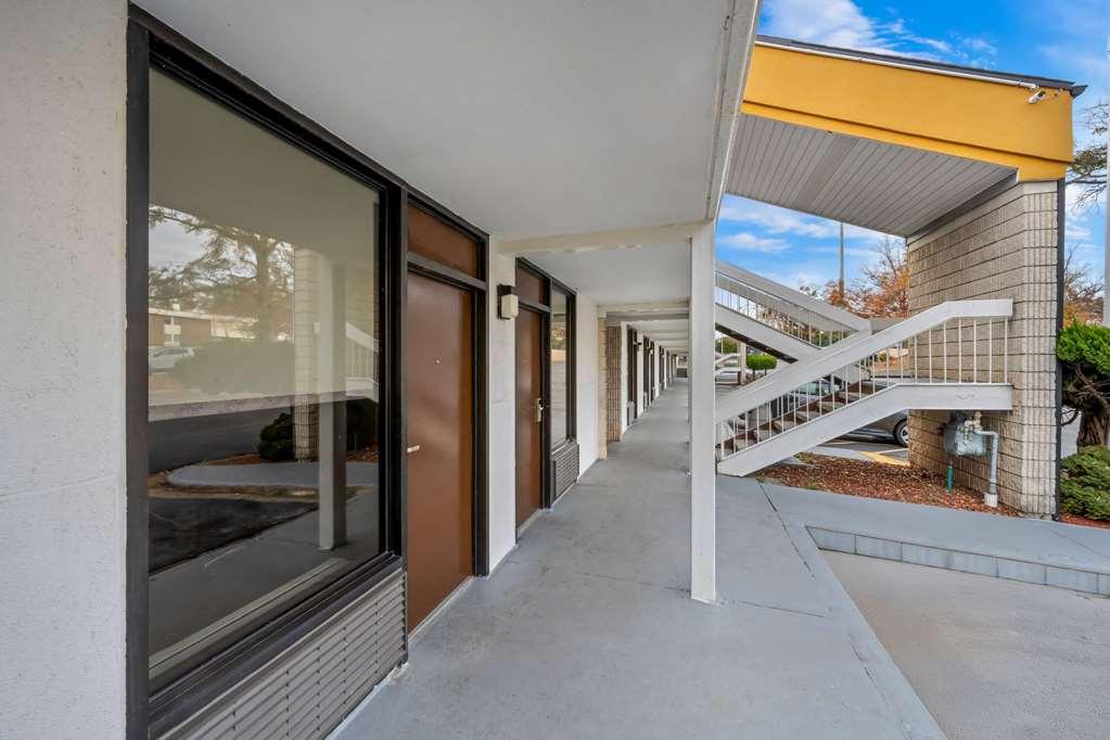 Days By Wyndham Midtown 2*
