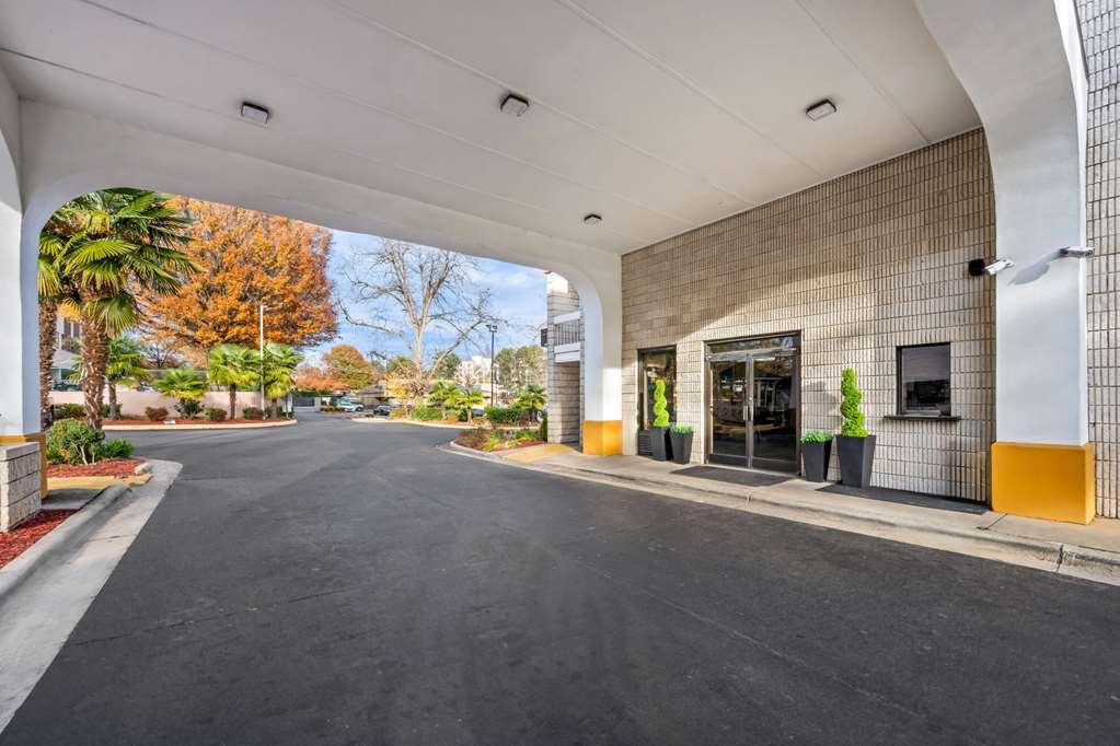 Days By Wyndham Midtown Raleigh