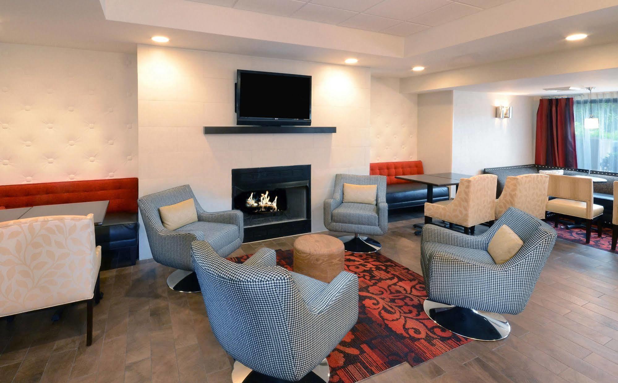 Hotel Hampton Capital Blvd North 3*