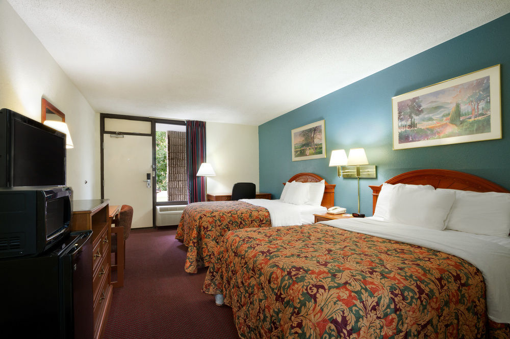 Days By Wyndham Midtown