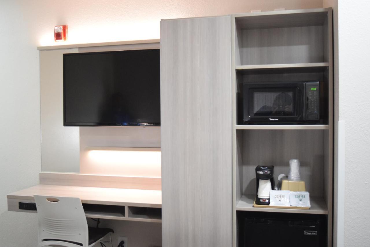 Microtel & By Wyndham Hotel Raleigh